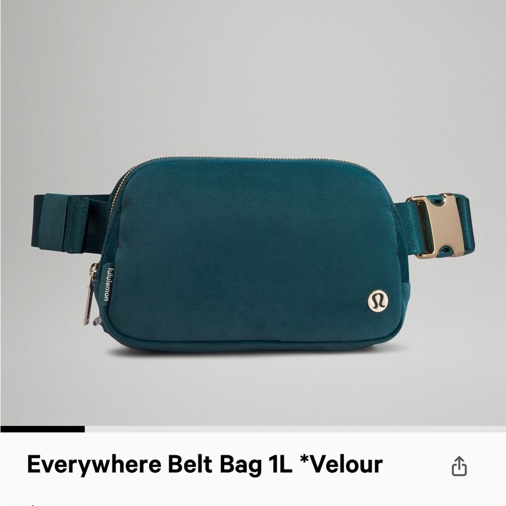 Brand new NWT lululemon 1L velour belt bag in color green jasper